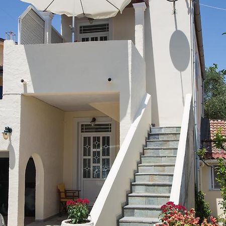 Apartments Margarita Kaizer Bridge Achilleion Экстерьер фото